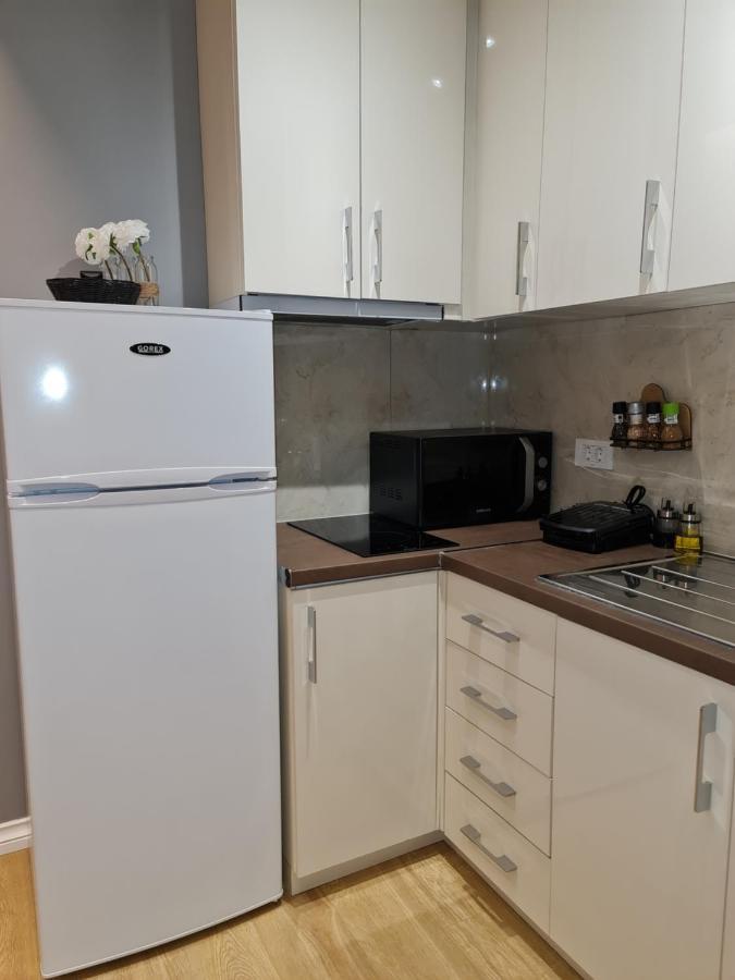 Sunny Apartment - Blloku Tirana, Near Lake Dış mekan fotoğraf