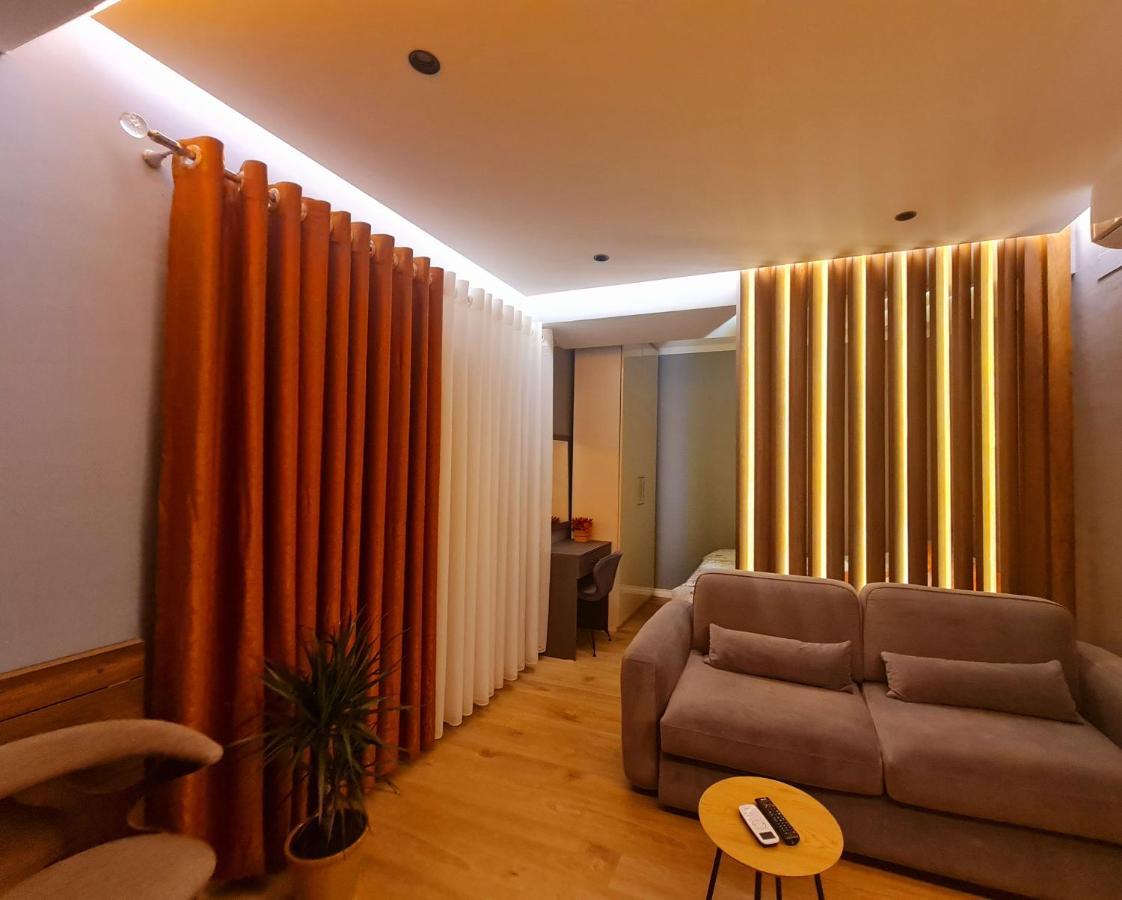 Sunny Apartment - Blloku Tirana, Near Lake Dış mekan fotoğraf