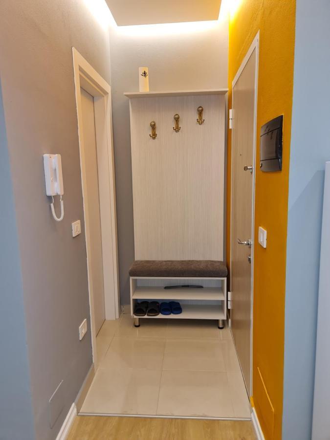 Sunny Apartment - Blloku Tirana, Near Lake Dış mekan fotoğraf